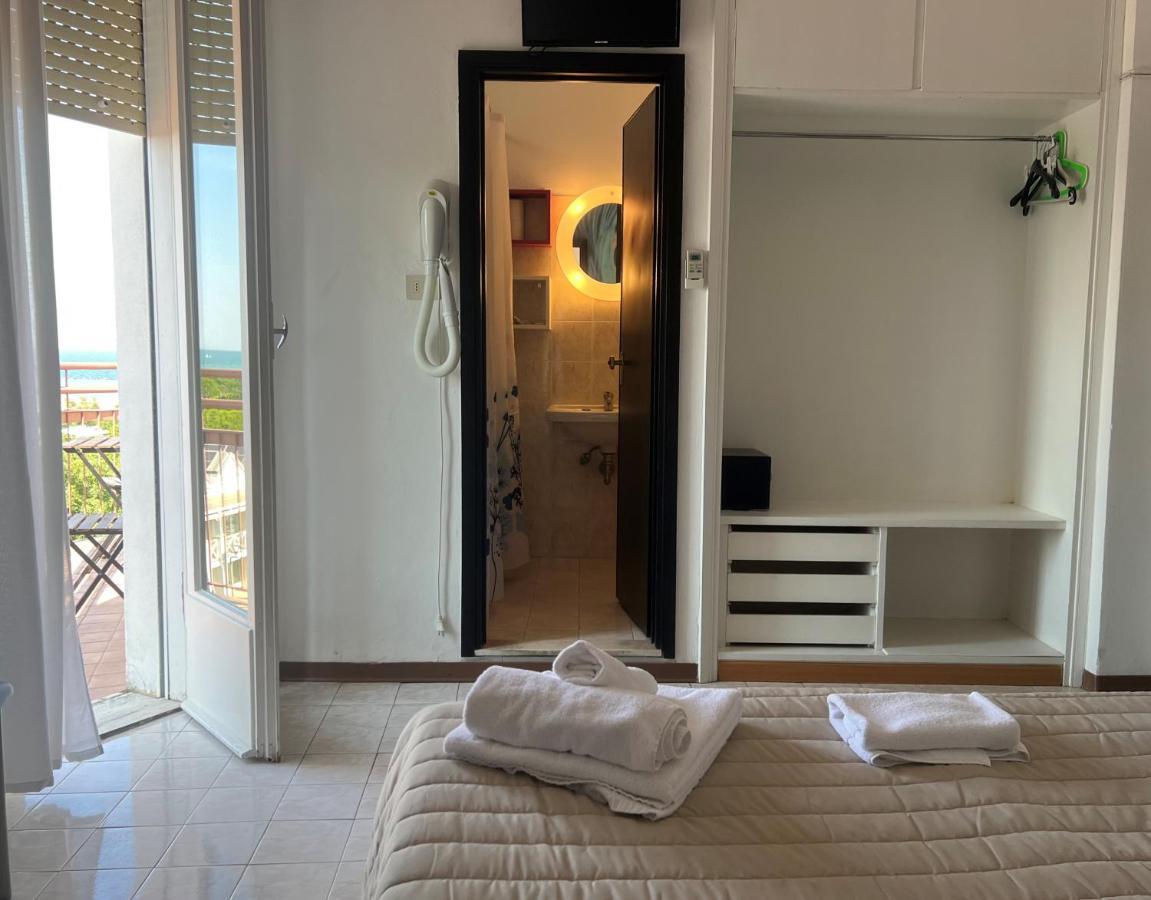X Hotel Punta Marina Eksteriør billede